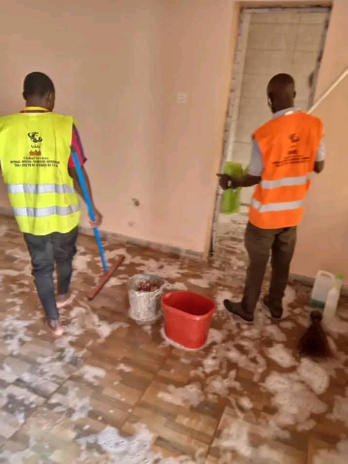 14198457 F469 4b77 B960 D429bb7a7a82